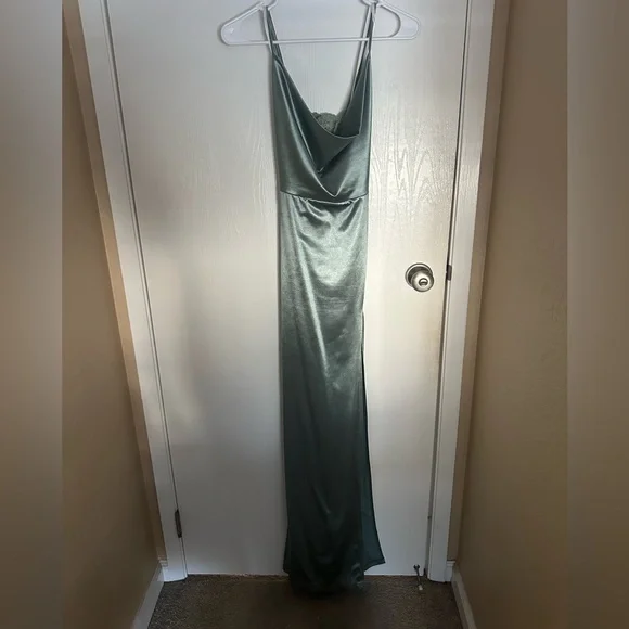 Windsor | Dresses | Green Prom Dress Added An Image On How It Looks Like On | Poshmark Windsor | Dresses | Green Prom Dress Added An Image On How It Looks Like On | Poshmark